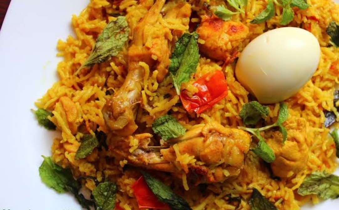 CHICKEN BIRYANI with Egg